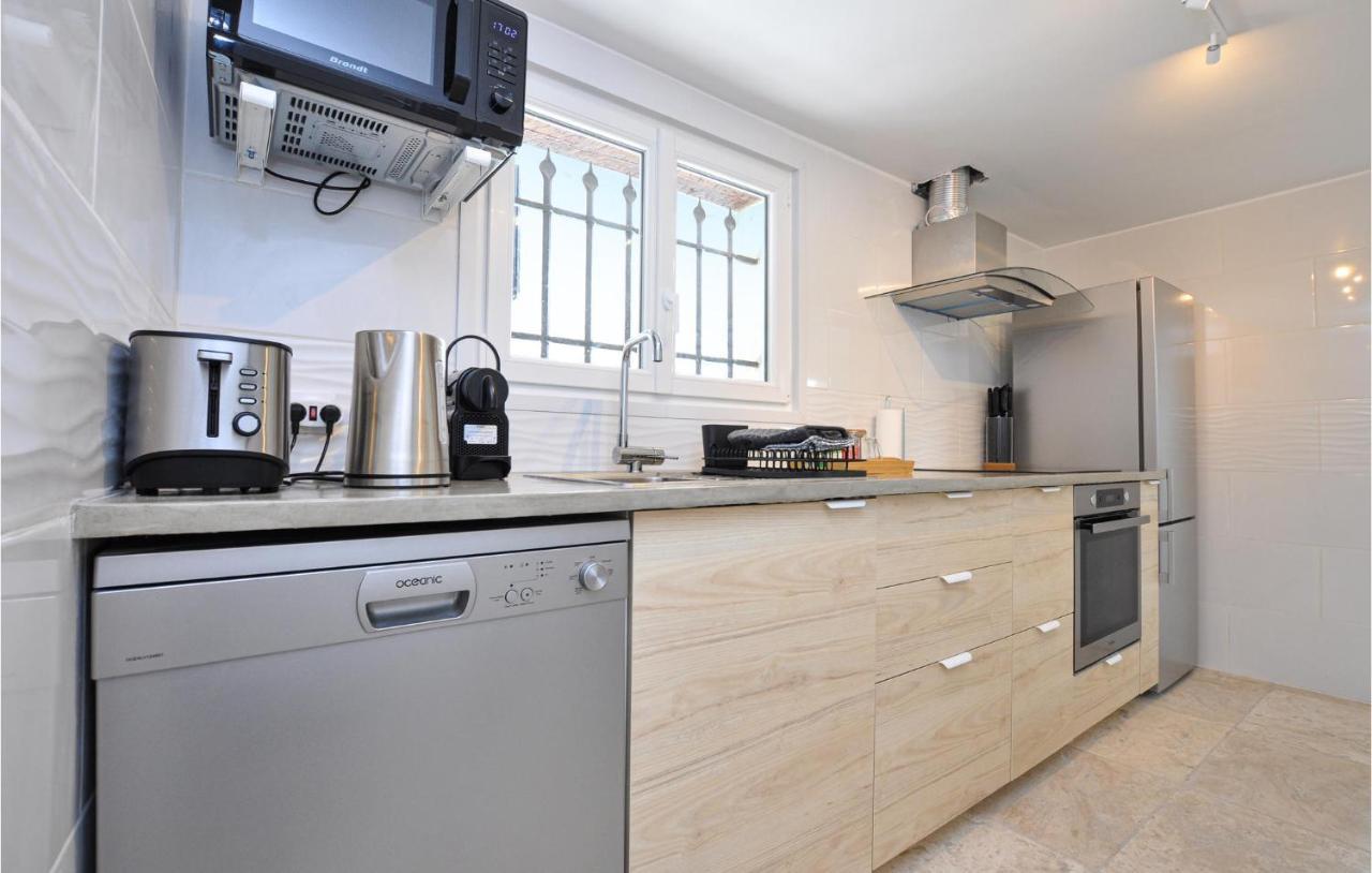 Awesome Apartment In Saint-Jeannet With Kitchen Esterno foto